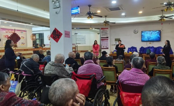   潇湘街道石鼓社区：金融守护• 情暖桑榆